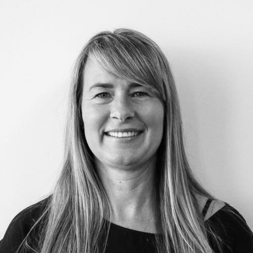 Roz_Headshot_BW_Blog